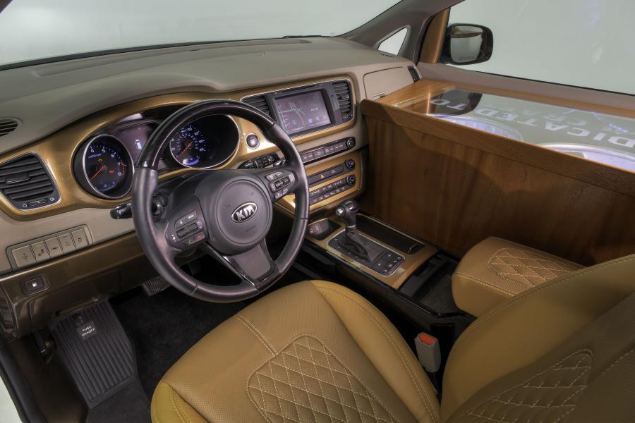  Kia Sedona Ballast Point Concept 2014 года  (фото 7 из 7)